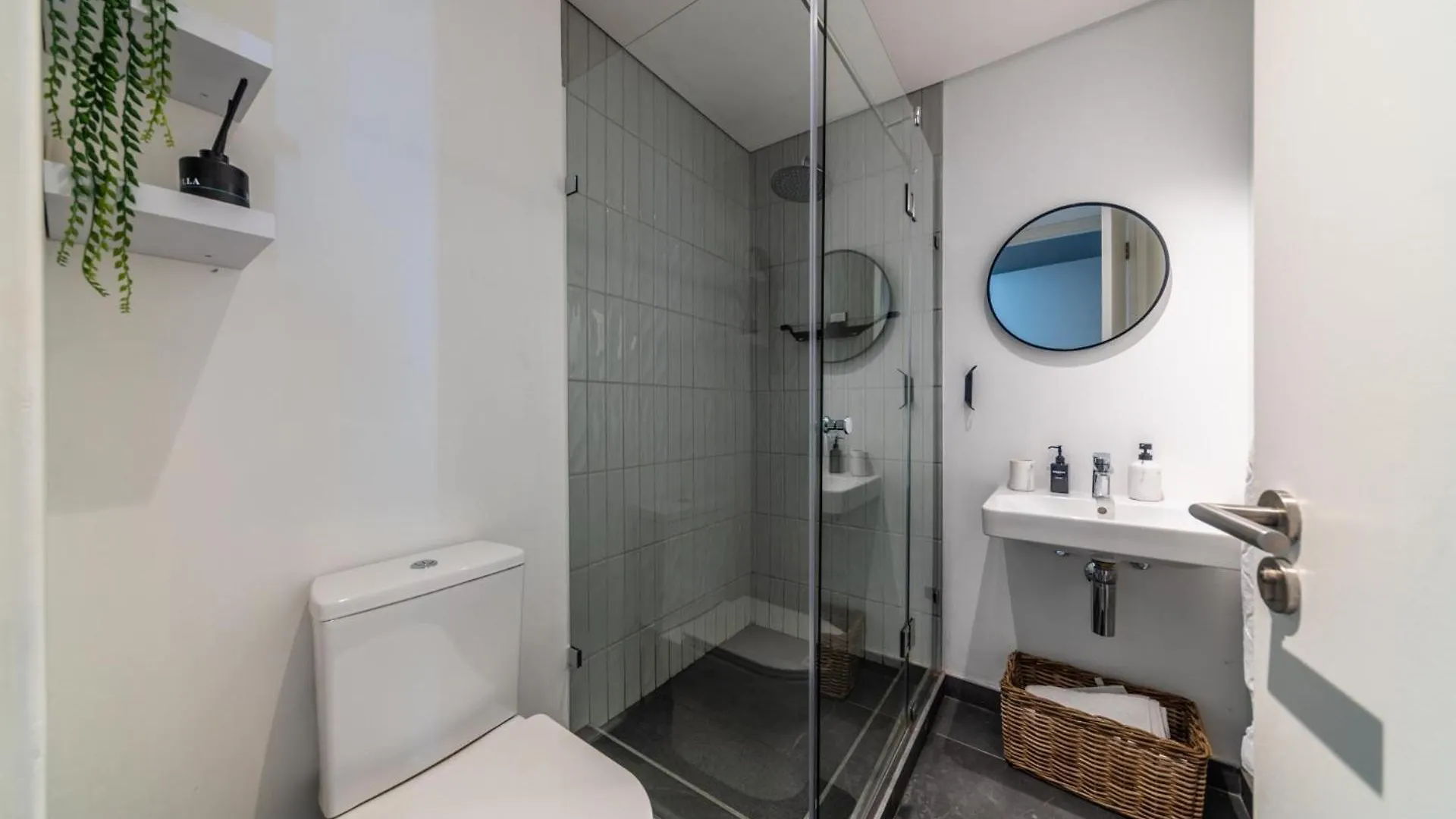 82 On Main, Seaview, Pool, Parking, Blok 415 Apartment Cape Town South Africa