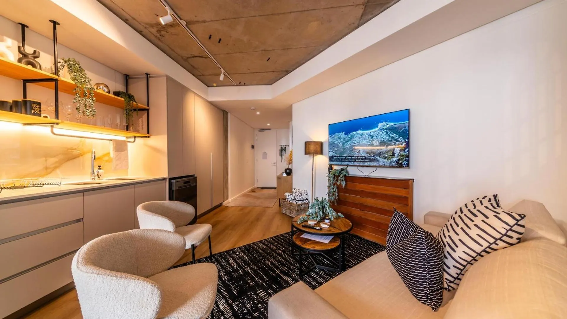 82 On Main, Seaview, Pool, Parking, Blok 415 Apartment Cape Town