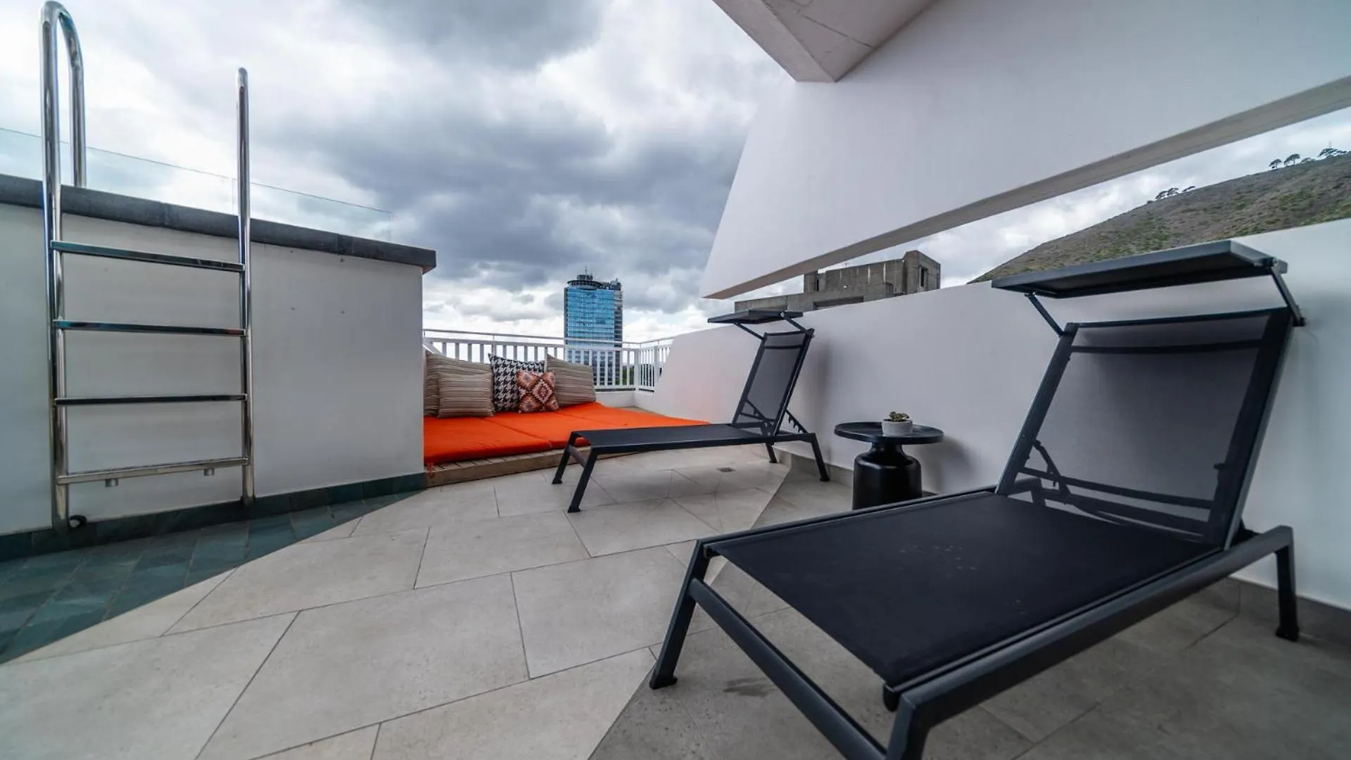 82 On Main, Seaview, Pool, Parking, Blok 415 Apartment Cape Town